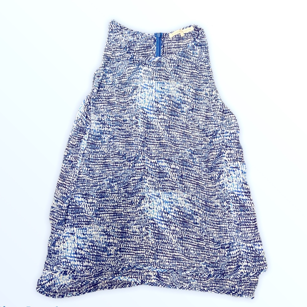 Violet + Claire Sleeveless Blue Abstract Blouse